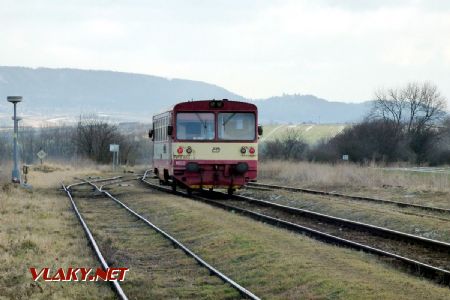24.02.2018 - Vlak od Čáslavi odjíždí dále do Třemošnice... © Rostislav Kolmačka