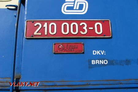 26.09.2009 - PJ Brno-Maloměřice: 210.003-0 - označení a výrobní štítek © PhDr. Zbyněk Zlinský