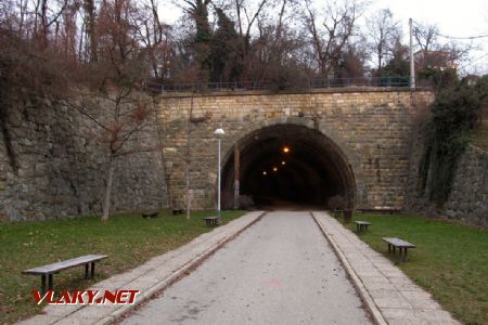 30.12.2017 – Záhřeb: tunel zamýšlený pro tramvaje © Dominik Havel
