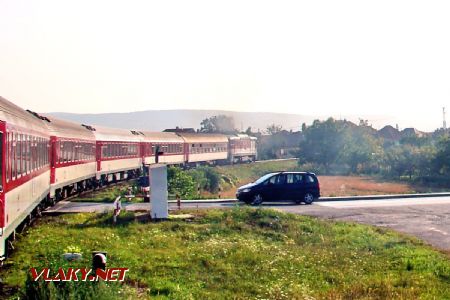 Cesta z Leopoldova po jubilujúcej trati s rušňom 750.201 začína; 18.8.2012 © Marko