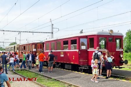 Mimoriadny vlak v stanici Smolenice; 9.6.2018 © Marko