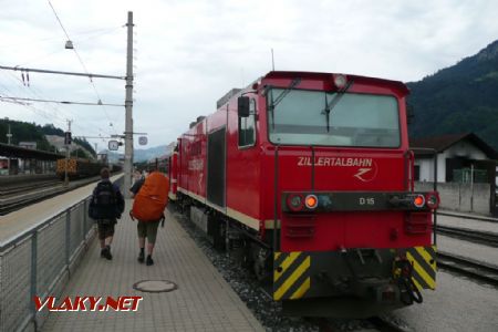 Jenbach: lokomotiva Zillertalbahn před odjezdem © Tomáš Kraus, 6.7.2008