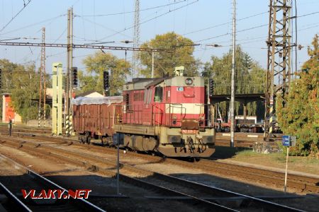 11.10.2018 - Pardubice hl.n.: 742.331-2 s jediným vozem © Karel Furiš