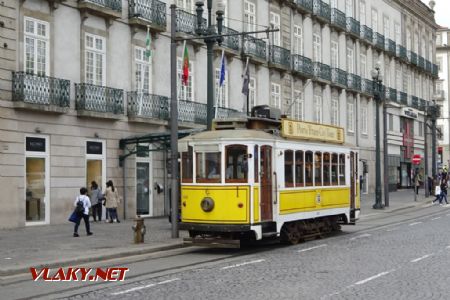 Porto, tramvaj č. 143 u nádraží São Bento, 16.10.2018 © Jiří Mazal