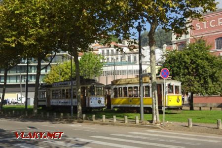 Porto, tramvaje č. 143 a 220 u tramvajového muzea, 16.10.2018 © Jiří Mazal