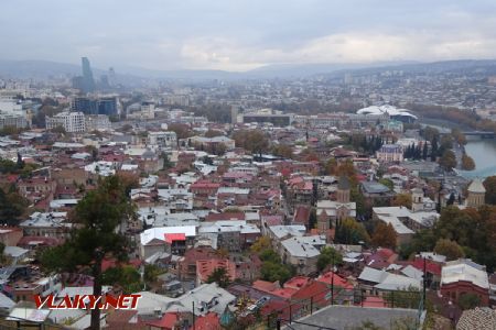 Tbilisi, pohled z Narikaly na historické centrum, 13.11.2018 © Jiří Mazal