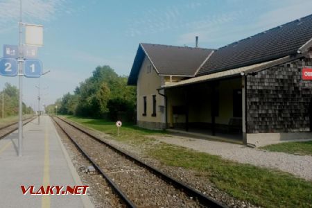 Willendorf, stanica ÖBB, bola v porovnaní so záberom z roku 1909 skrátená, 30.09.2016 © Juraj Földes