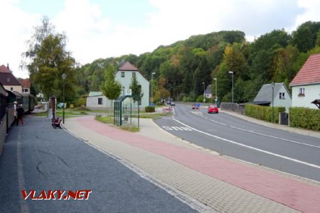 Zastávka Ulberndorf se nachází vedle autobusové, 29.9.2018 © Jiří Mazal