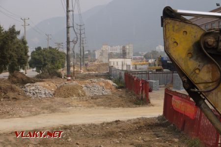 ZhaoQing, výstavba trate v meste; xx.01.2014 © František Smatana