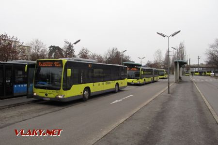 28.12.2018 – Bregenz Bahnhof: poněkud hodně autobusů © Dominik Havel
