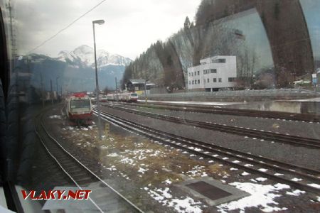 29.12.2018 – Zell am See: depo Pinzgauer Lokalbahn s jednotkami 4090 z Mariazellerbahn. Jejich vložené a řídicí vozy se mají využít ve vratných soupravách © Dominik Havel