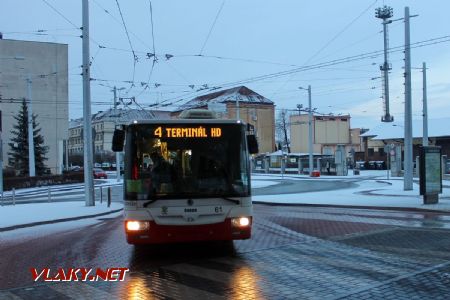 04.02.2019 - Hradec Králové, THD: trolejbus Škoda 31Tr č. 61 přijíždí jako spoj linky 4 © PhDr. Zbyněk Zlinský