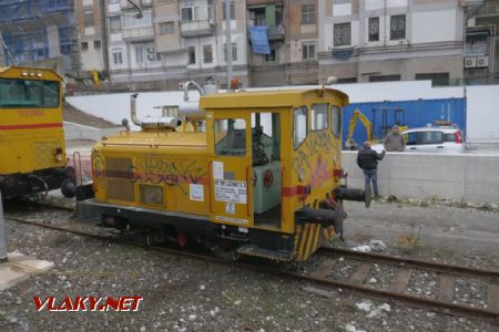 Napoli Campi-Flegrei, posunovací lokomotiva neznámého typu, 19. 02. 2019 © Libor Peltan