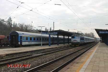 29.03.2019 - Brno-Královo Pole: 242 246-7 s osobním vlakem © Karel Furiš