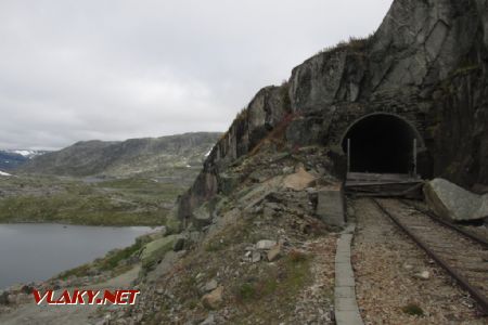 Gjotrust, vstup do druhého nejdelšího tunelu, 23. 7. 2018 © Libor Peltan