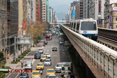 xx.03.2019 - Hnedá linka MRT typu VAL do ZOO, Taipei © Tomáš Votava