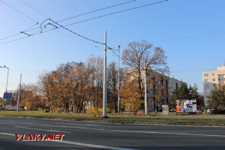 06.11.2018 - Hradec Králové, Brněnská: začátek trolejbusové trati na konečnou Pod Strání © PhDr. Zbyněk Zlinský