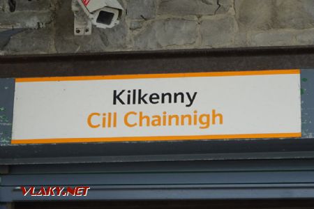 Kilkenny, typický dvojjazyčný anglicko-irský název, 9.5.2019 © Jiří Mazal