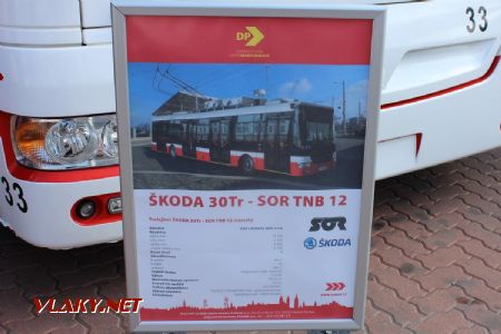 18.05,2019 - Hradec Králové, THD: parciální trolejbus Škoda 30Tr (14276/2018) č. 33 - popis © PhDr. Zbyněk Zlinský