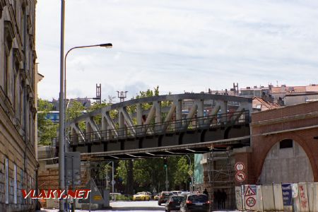 13.05.2019 - Praha, Negrelliho viadukt: nový most na Karlínském spojovacím viaduktu © Jiří Řechka