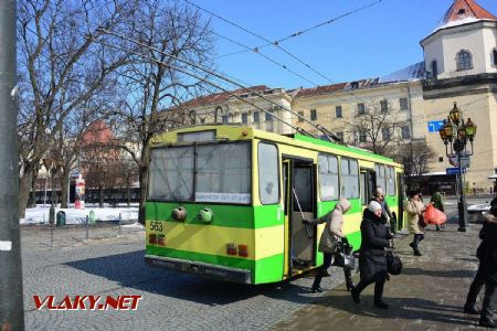 26.02.2018 - Lvov, prospekt Svobody, trolejbus Škoda 14Tr89/6 ev.č. 563 © Václav Vyskočil