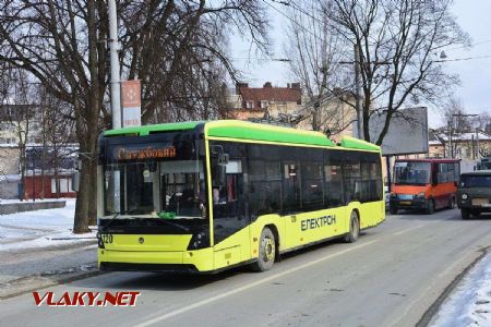 27.02.2018 - Lvov, zast. Památník Bandery, trolejbus Electron T19102 ev.č. 120 © Václav Vyskočil