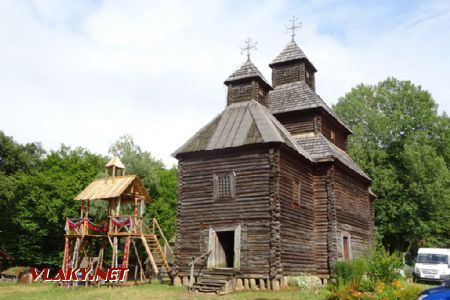 Kyjevský skanzen, kostel z r. 1781 z obce Kysoryči, 5.8.2019 © Jiří Mazal