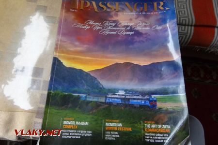 Dvojjazyčný časopis Mongolských železnic, 13.8.2019 © Jiří Mazal
