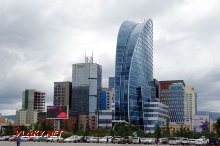 Ulaanbaatar, Sukhbaataské náměstí, panorama nové zástavby , 15.8.2019 © Jiří Mazal
