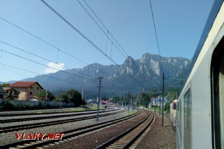 12.8.2019, Príchod do stanice Buşteni © Oliver Dučák