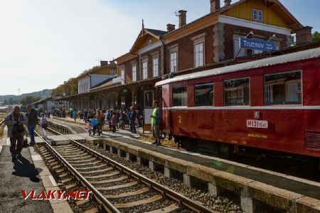 15.09.2019 - Trutnov hl.n.: čekání na parní vlak © Jiří Řechka