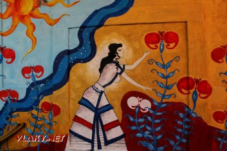 17.8.2019, Nádherne farebné maľby zdobiace niektoré ulice v centre Herakliónu © Alexandra Michelčíková