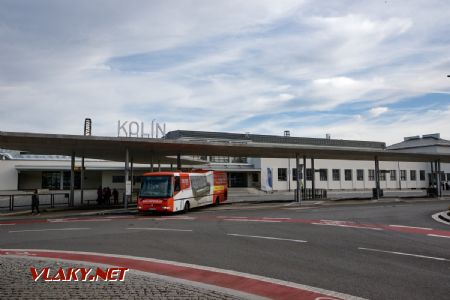 17.10.2019 - Kolín: výpravní budova a autobusový terminál © Jiří Řechka