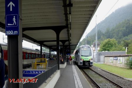 Interlaken West, do Interlakenu Ost pôjdeme vlakom na normálnom rozchode vľavo, 7.9.2019 © Juraj Földes