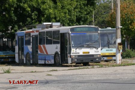 Bukurešť: vyřazený trolejbus Rocar de Simon 412 EA ve vozovně Bujoreni, 13. 9. 2019 © Libor Peltan