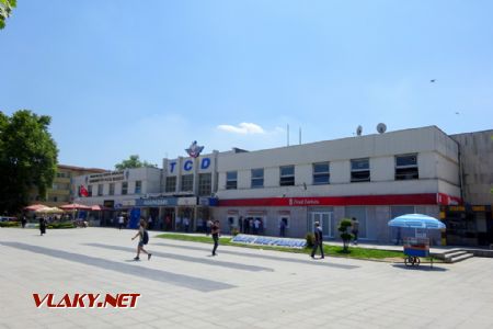 Adapazarı, staniční budova, 28.6.2019 © Jiří Mazal