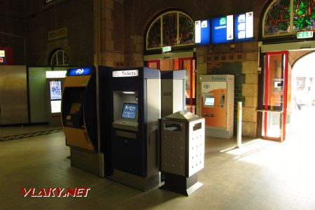 23.08.2018 – Maastricht: trocha tarifního chaosu – automaty NS, Arriva a SNCB © Dominik Havel