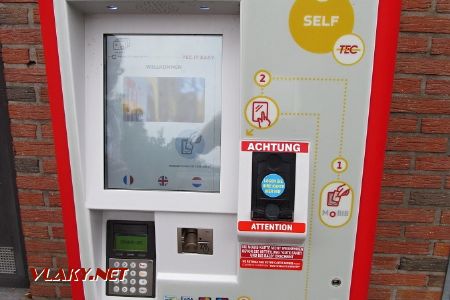 24.08.2018 – Eupen: jízdenkový automat, který bere jen MOBIB a platební karty. S hotovostí nepochodíte © Dominik Havel