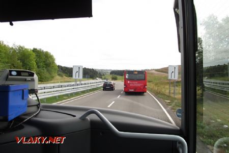 27.08.2018 – cesta Freudenstadt–Horb: souběh dvou autobusů © Dominik Havel