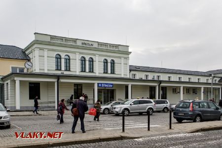 13.01.2020 - Břeclav: rekonstruovaná výpravní budova má částečnou historickou podobu © Jiří Řechka