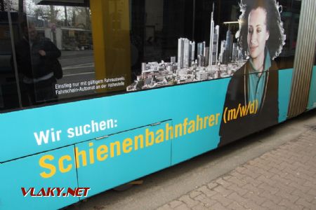 11.03.2019 – Frankfurt/M.: hledáme řidiče tramvají třech pohlaví © Dominik Havel