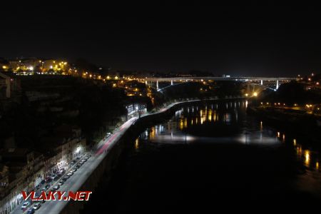 13.03.2019 – Porto: most Ponte Infante Dom Henrique v noci © Dominik Havel