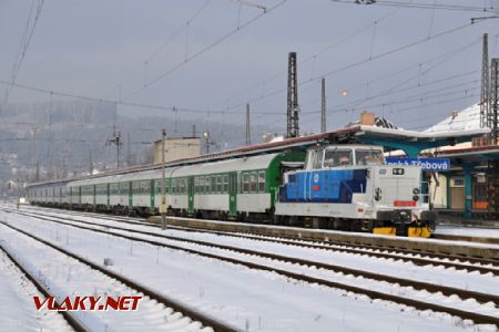 V prosinci 2012 byla v Č. Třebové zrušena 4. záloha. Poslední lokomotivou na ní zasazené byla 111.019 dne 6.12.2012 © Pavel Stejskal