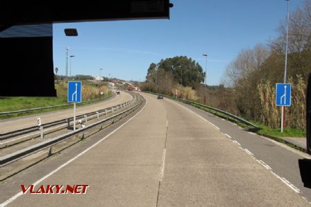 14.03.2019 – Pontevedra: nepříliš reprezentativní silnice na výjezdu z Pontevedry © Dominik Havel