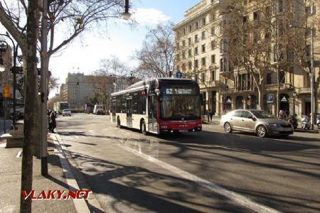 15.03.2019 – Barcelona: Plaça Catalunya, plynový autobus MAN © Dominik Havel