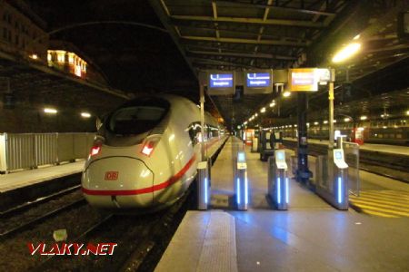 16.03.2019 – Paříž: Gare de l'Est, ICE 3 (Velaro) a otevřené turnikety © Dominik Havel
