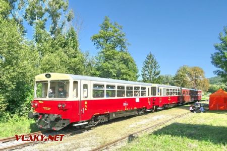 Súprava mimoriadneho vlaku v Hradišti pod Vrátnom; 14.09.2019 © Marko