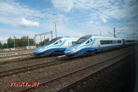 04.07.2019 – Setkání pendolin řady ED 250 PKP Intercity ve výhybně Idzikowice © Dominik Havel