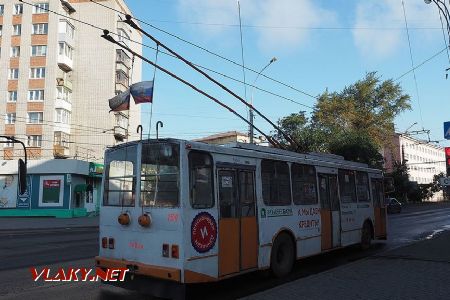 Vologda: Trolejbus 14Tr v ulicích města © https://commons.wikimedia.org/wiki/File:Vologda_trolleybus_Skoda_14Tr_159_-_panoramio_(1).jpg, 8.8.2015