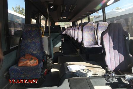 06.07.2019 – Interiér autobusu typu Kiitokori OmniStar z roku 2003 dopravce Jonavo autobuso parkas © Dominik Havel